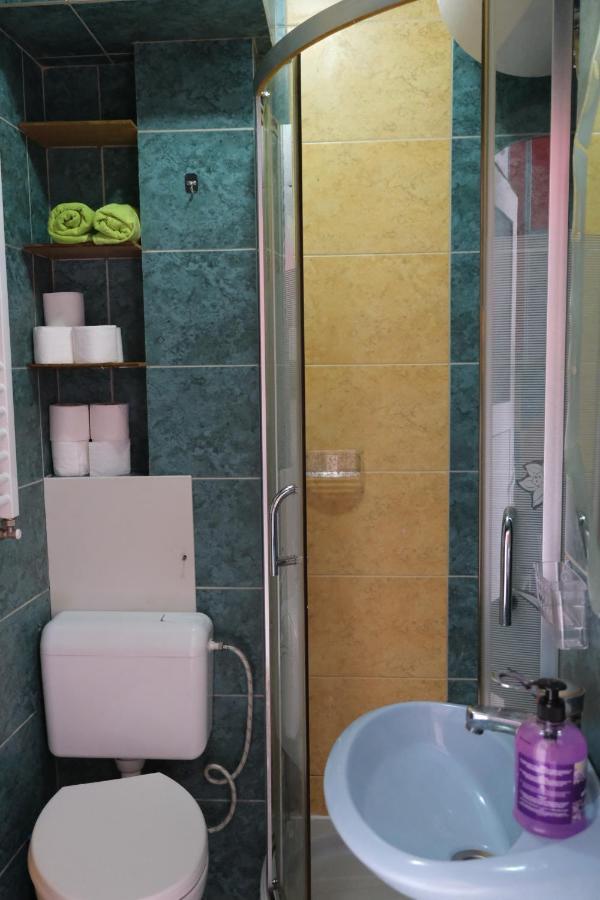 Zogu Apartments - Downtown Pristina Eksteriør billede